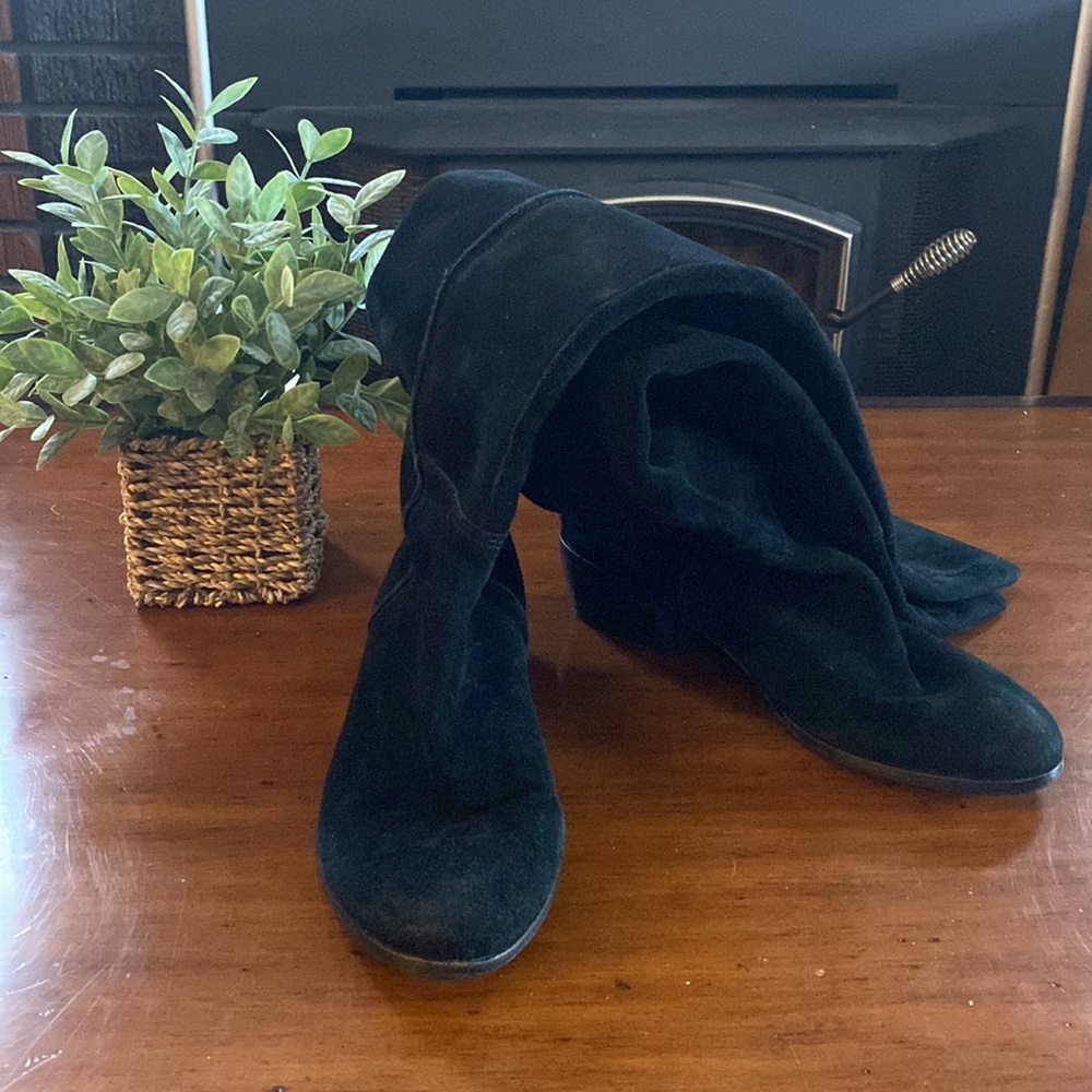 Sam Edelman size 8.5 black suede knee high boots